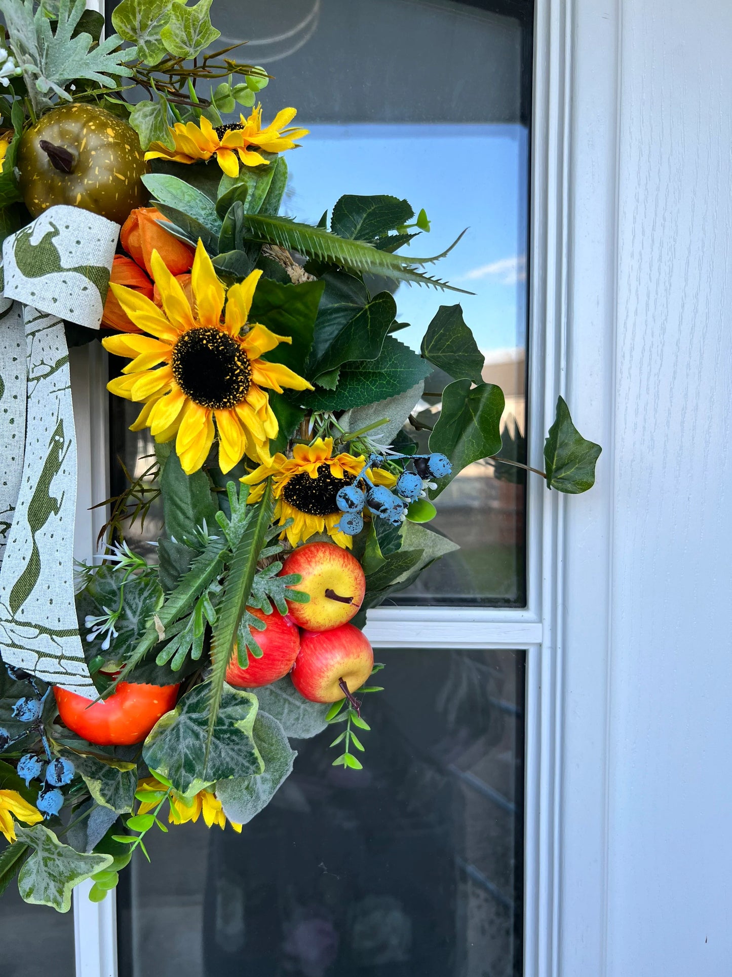 Artificial flower wreath. Sunflowers Apples Berries Ivy Fern Pumpkins Groundcherry 45cm (18”)